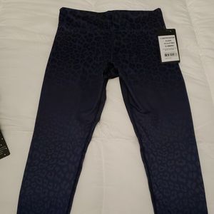 NWT Vie Active 7/8 Yoga Pants Navy/Black Leopard